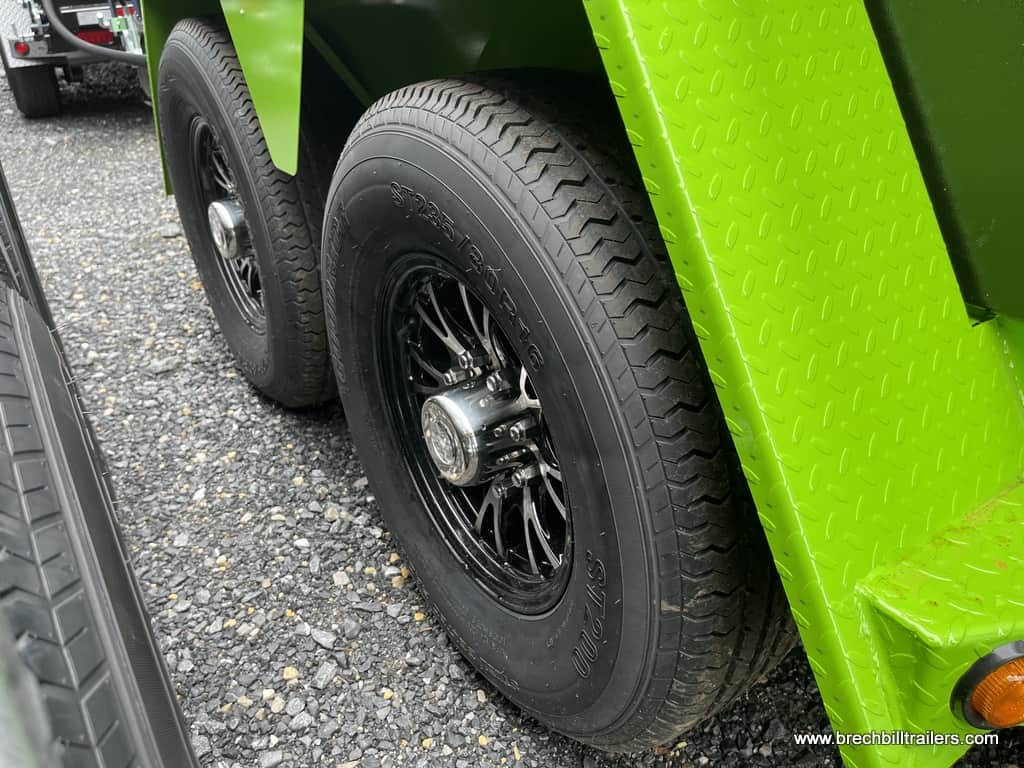 Black aluminum wheels on the Bwise ultimate dump trailer