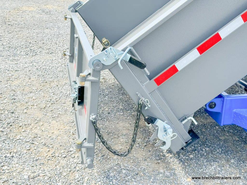 Spreader gate open.