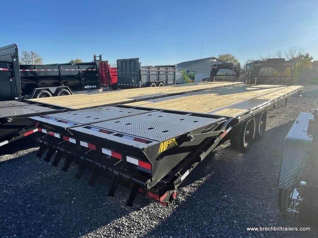 HEAVY DUTY DECK OVER GOOSENECK EQUIPMENT HAULER