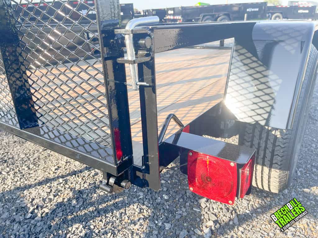 One of the brake lights on the trailer.
