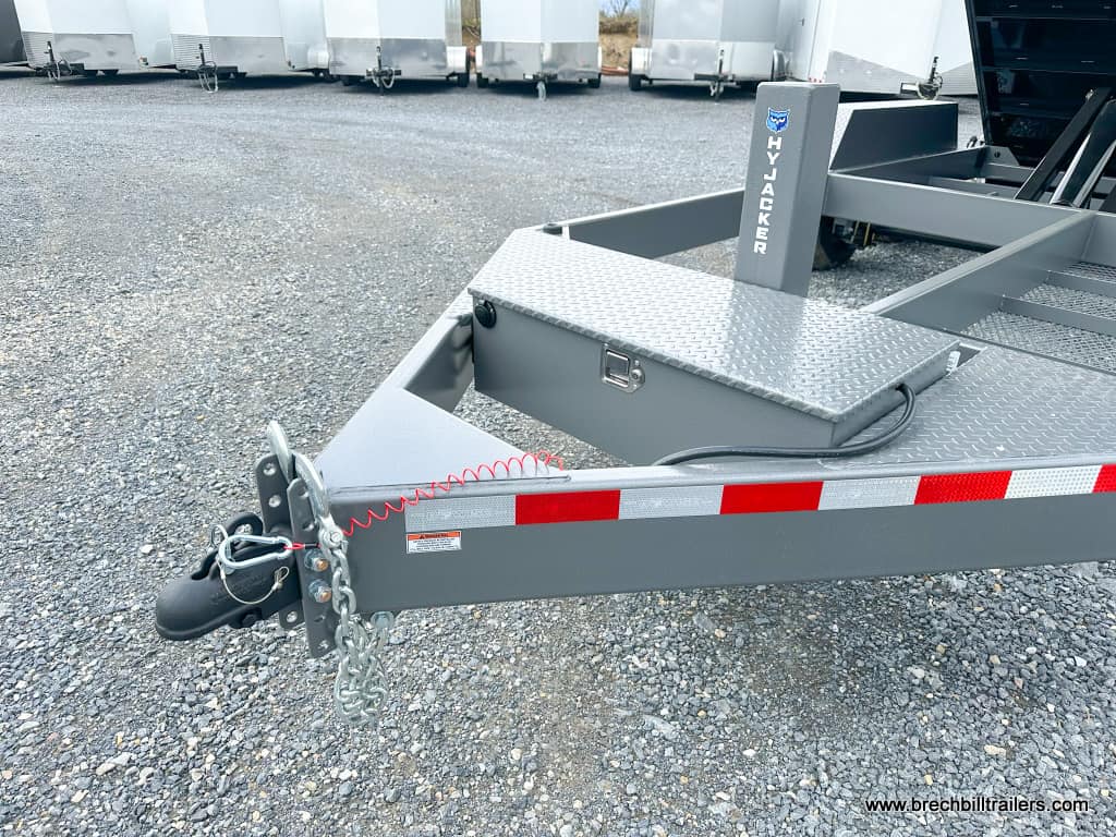 Trailer coupler.