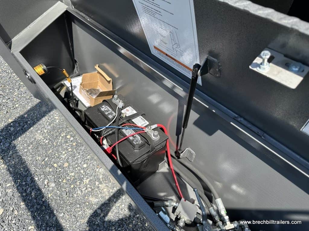 Hydraulic pump and battery