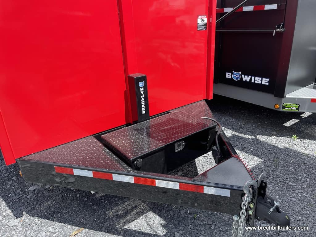 Coupler on a parked Bwise DU Ultimate Dump Trailer 7’x14’x15.4K (DU14-15)