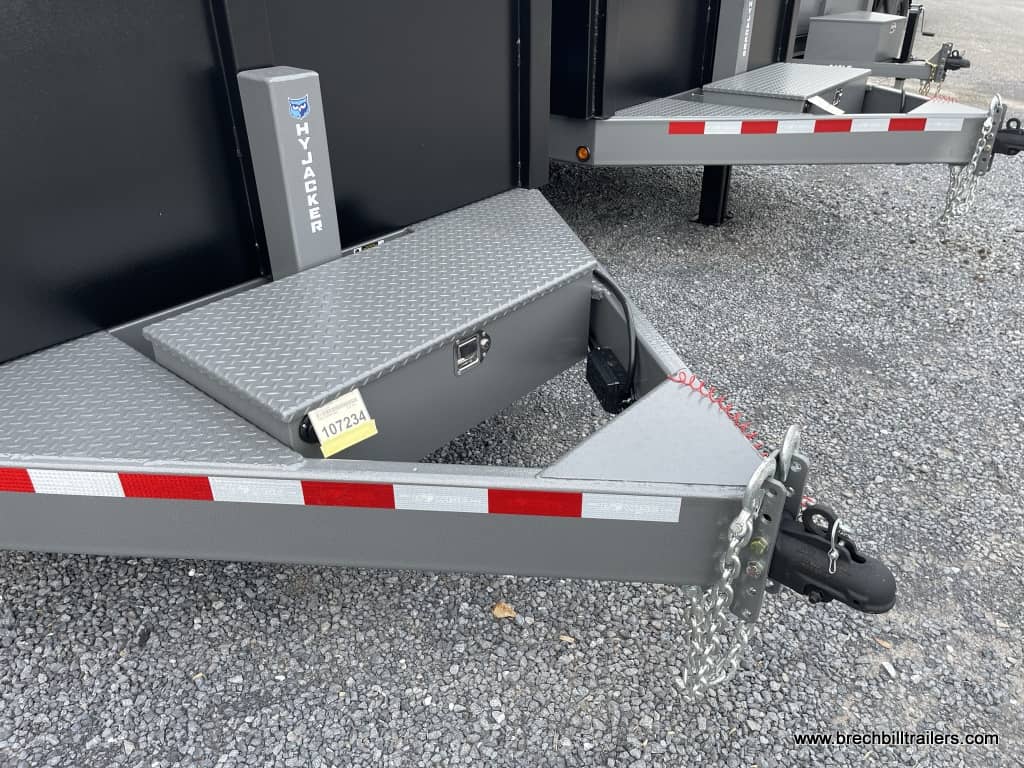 Front of a Like New Bwise Heavy Duty Dump Trailer 7x14