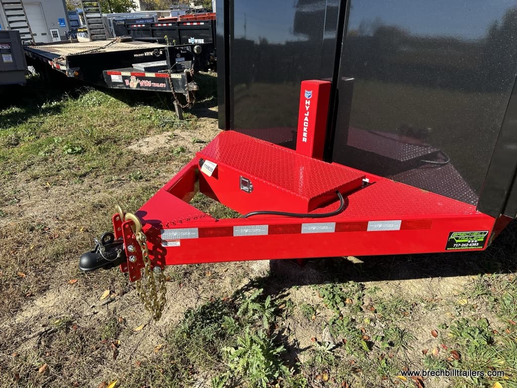 Coupler on the Bwise DLP Heavy Duty Dump Trailer 7’x14’x17.6K (DLP14-17-H)