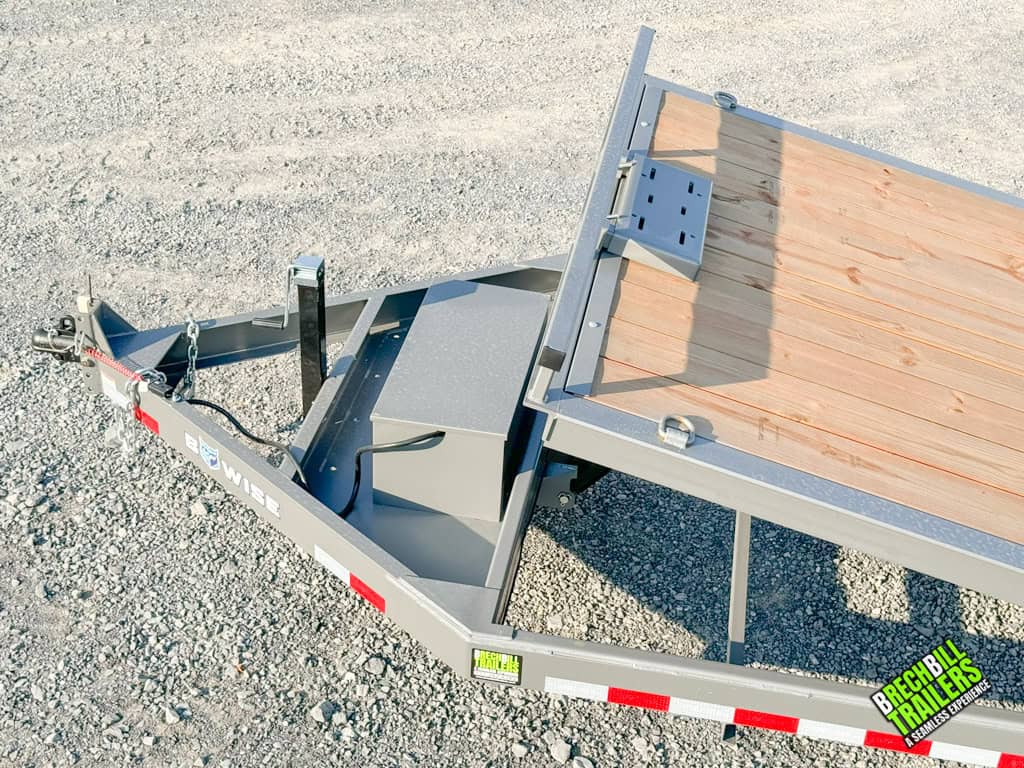 Front of the Bwise Hydraulic Tilt Trailer