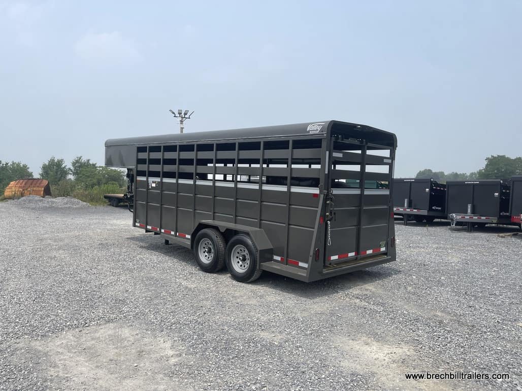12K Horse Livestock Trailer photo 2