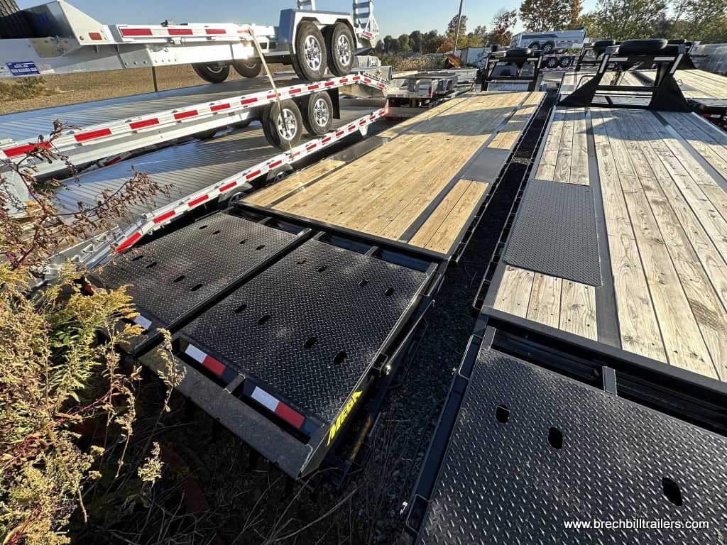 Big Tex Single Wheel Tandem Axle Gooseneck Trailer