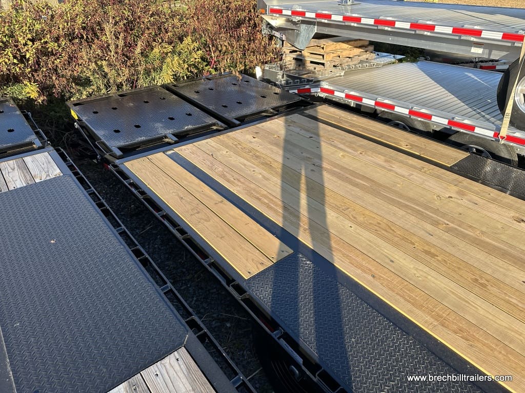 Big Tex Single Wheel Tandem Axle Gooseneck Trailer