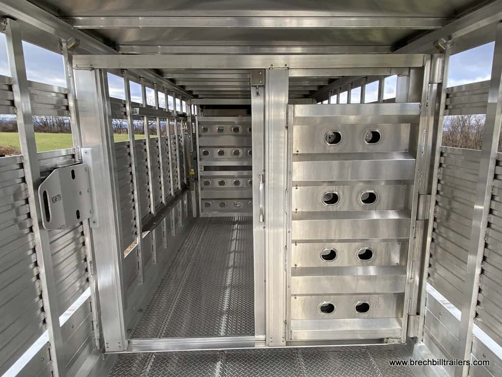 EBY Maverick 14K Gooseneck Livestock Trailer