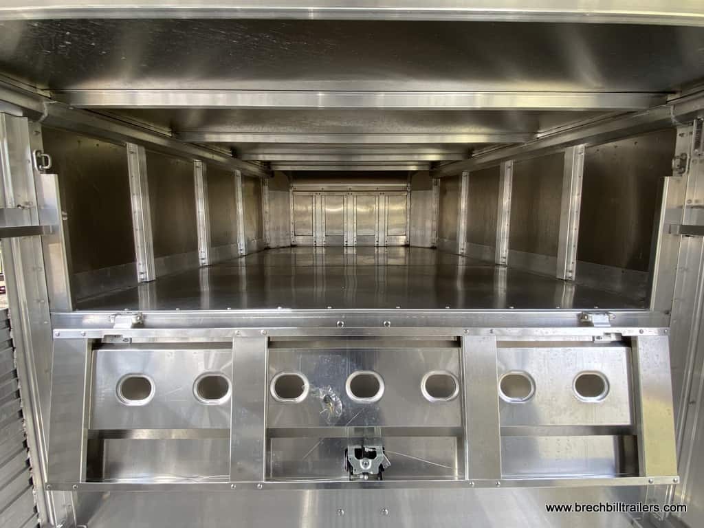 EBY Maverick 14K Gooseneck Livestock Trailer