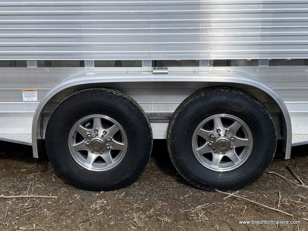 Wheels on the EBY trailer
