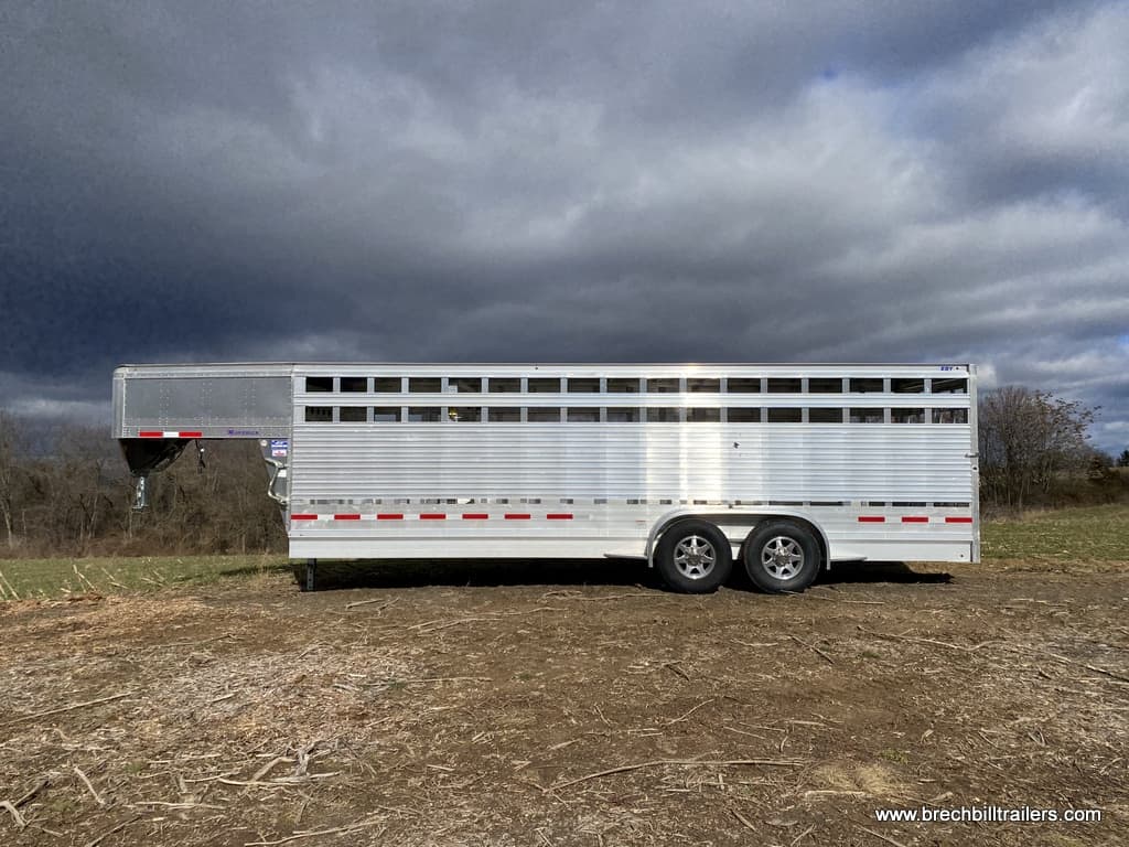 The EBY MAVERICK GN24 aluminum livestock trailer