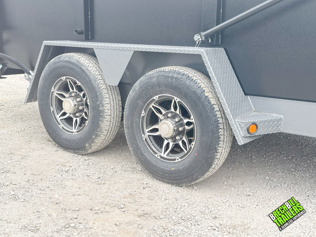 Wheels on the Bwise DU 16.8K Ultimate Gooseneck Dump Trailer