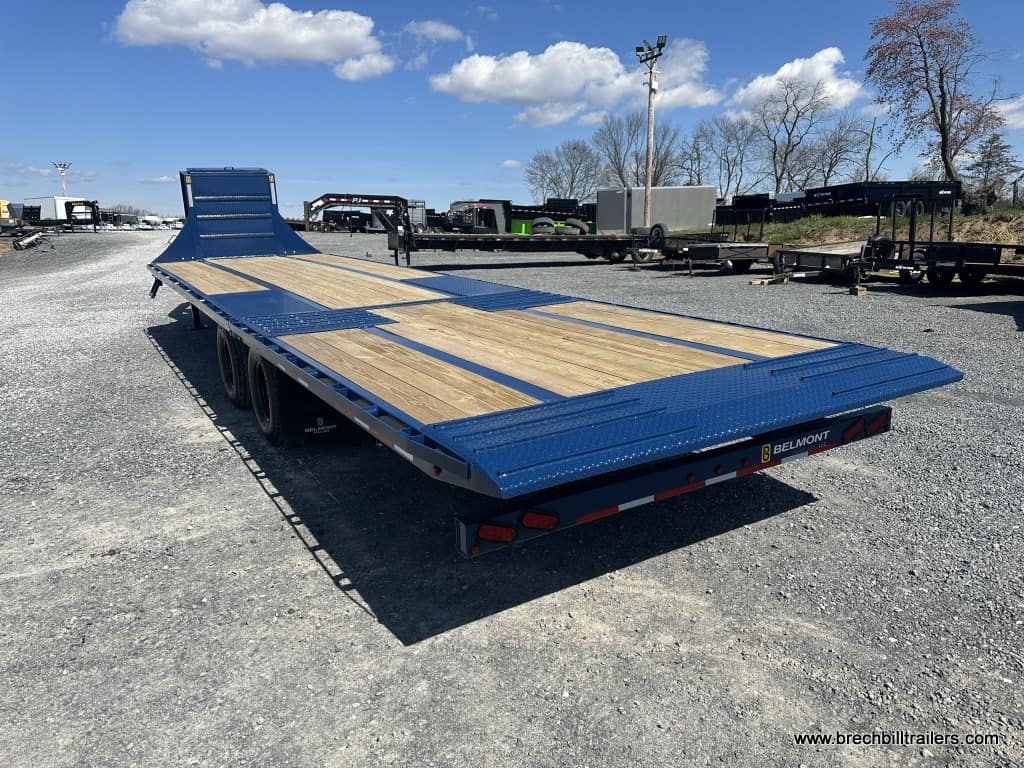 Back of the new Belmont 26K Hydraulic Dovetail Gooseneck Trailer