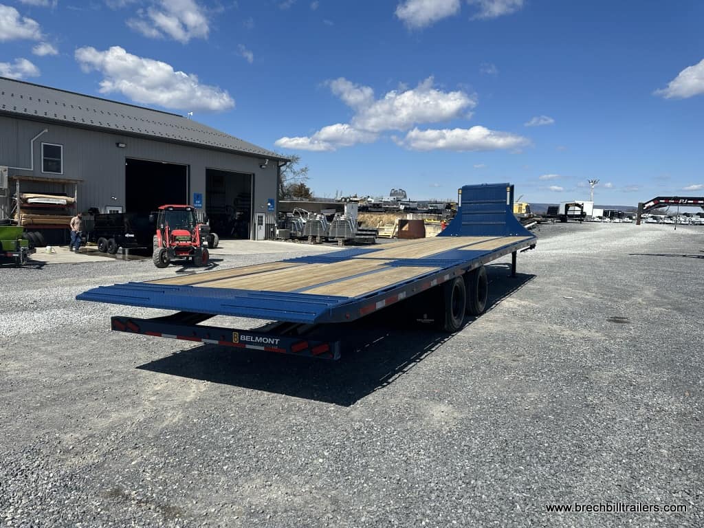 32ft long Belmont 26K Hydraulic Dovetail Gooseneck Trailer