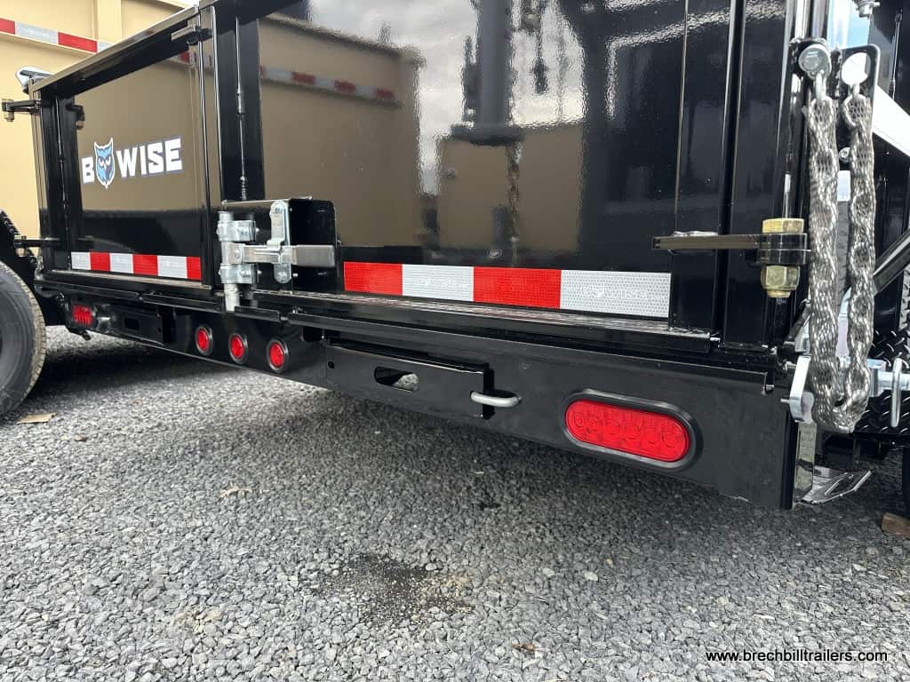 Brake light on the trailer.