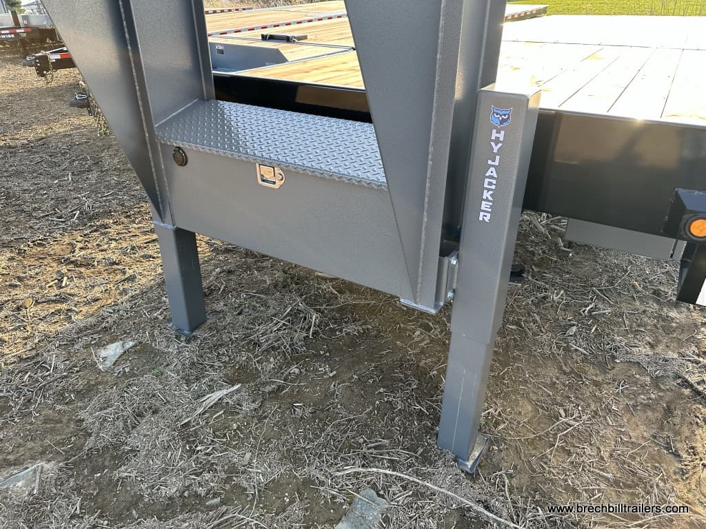 Toolbox mounted on the gooseneck