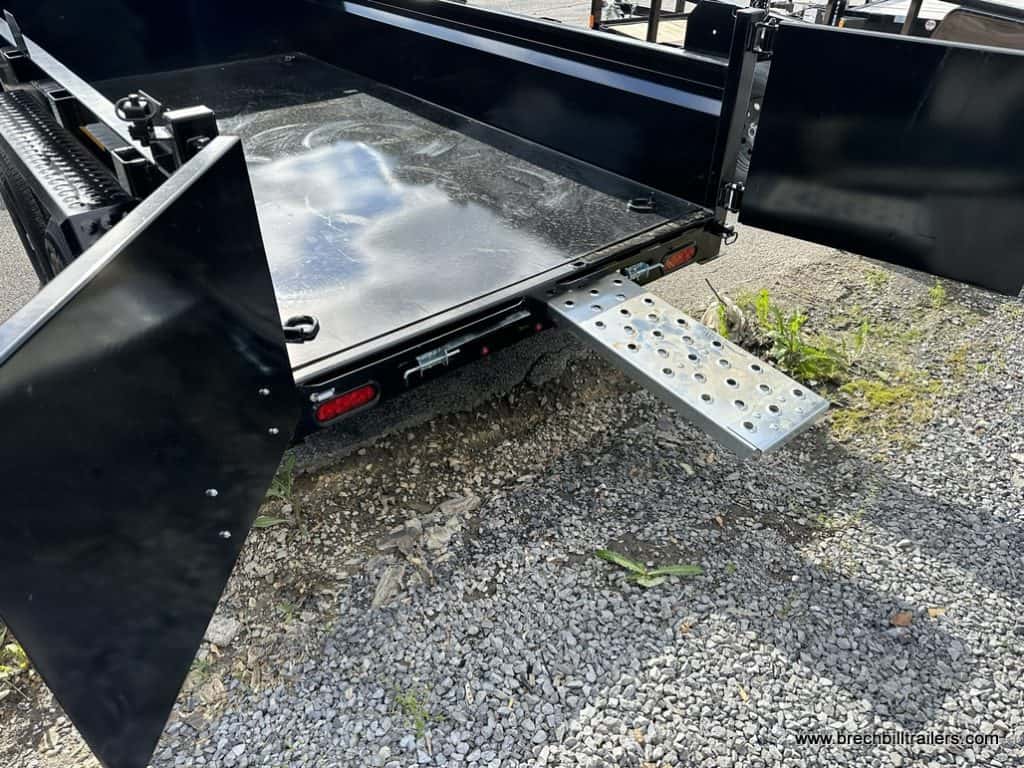 Example of ramp sliding out.