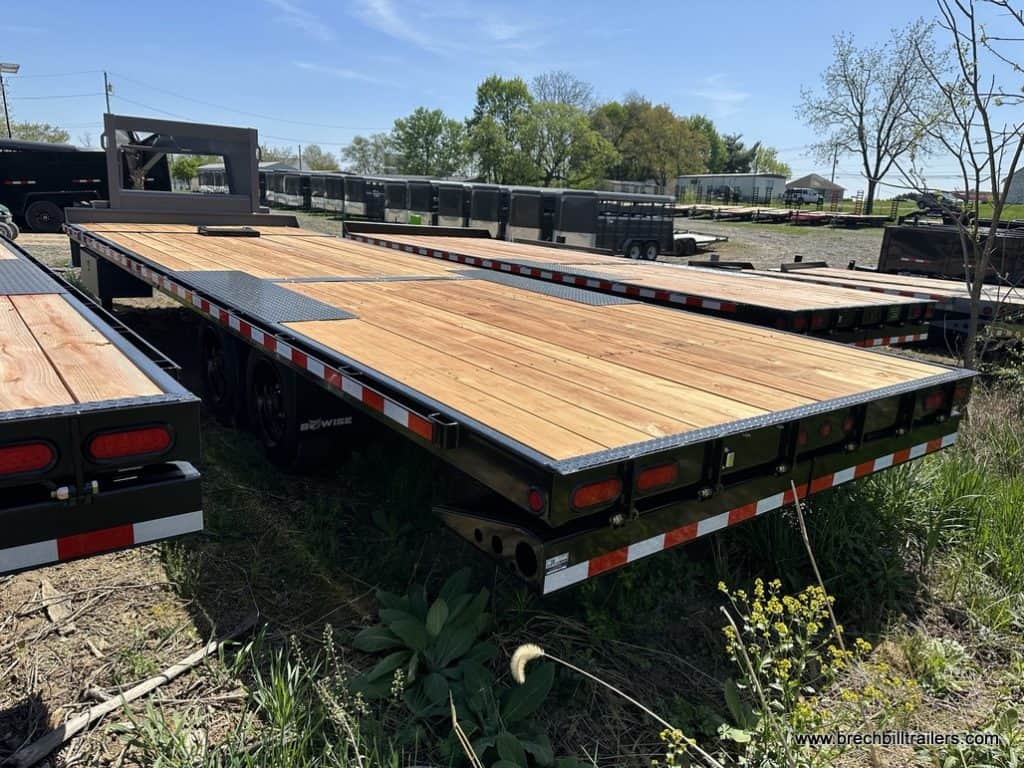 Back view of the Bwise 19K THD Hydraulic Tilt-Deck Gooseneck Trailer