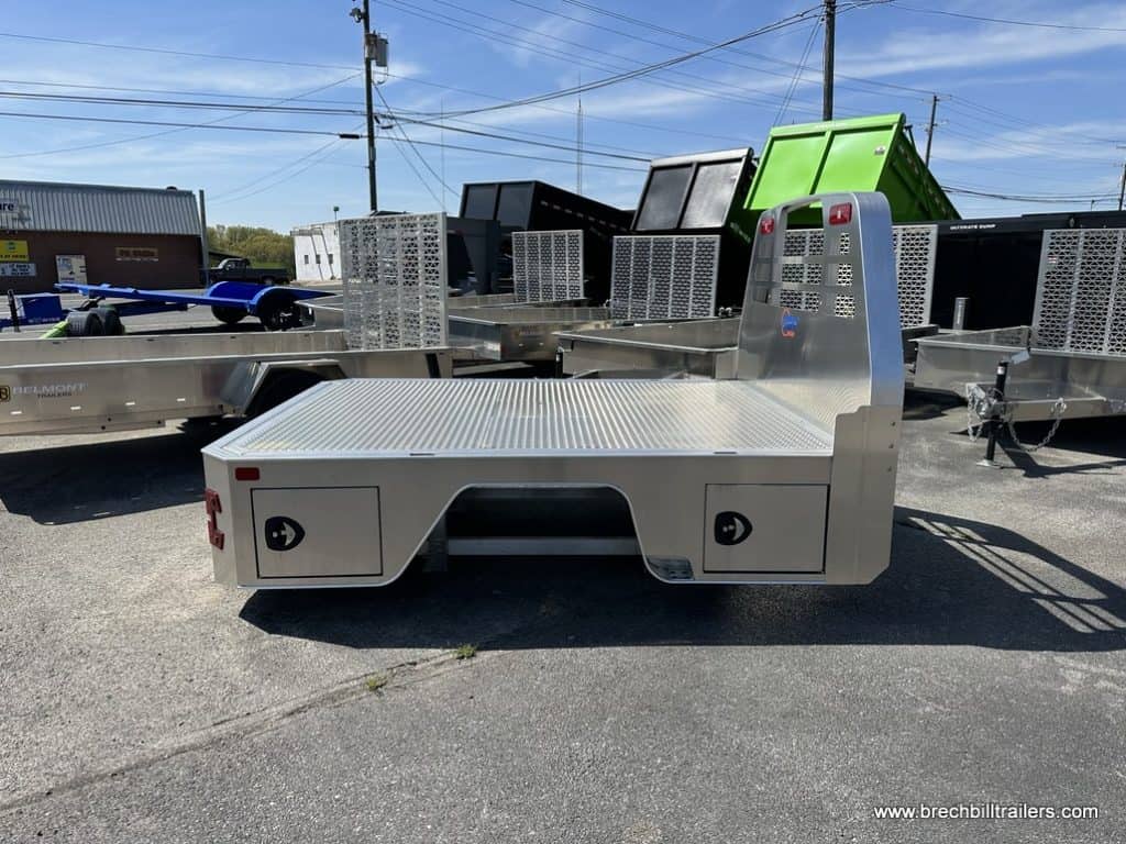 A EBY Free Country Truck Bed 8’6”x81″ for 56" CA Single Rear Wheel
