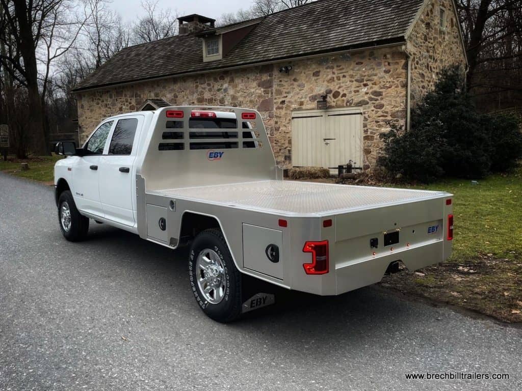 Skirted body EBY truck bed