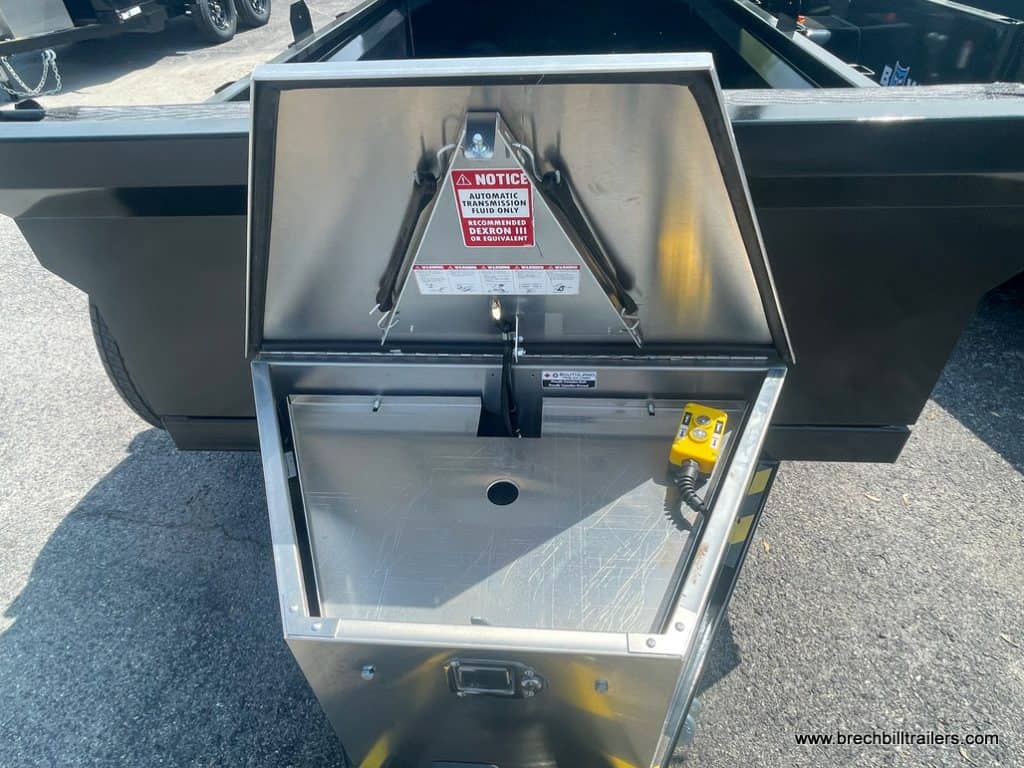 Hydraulic control switch in the front box.