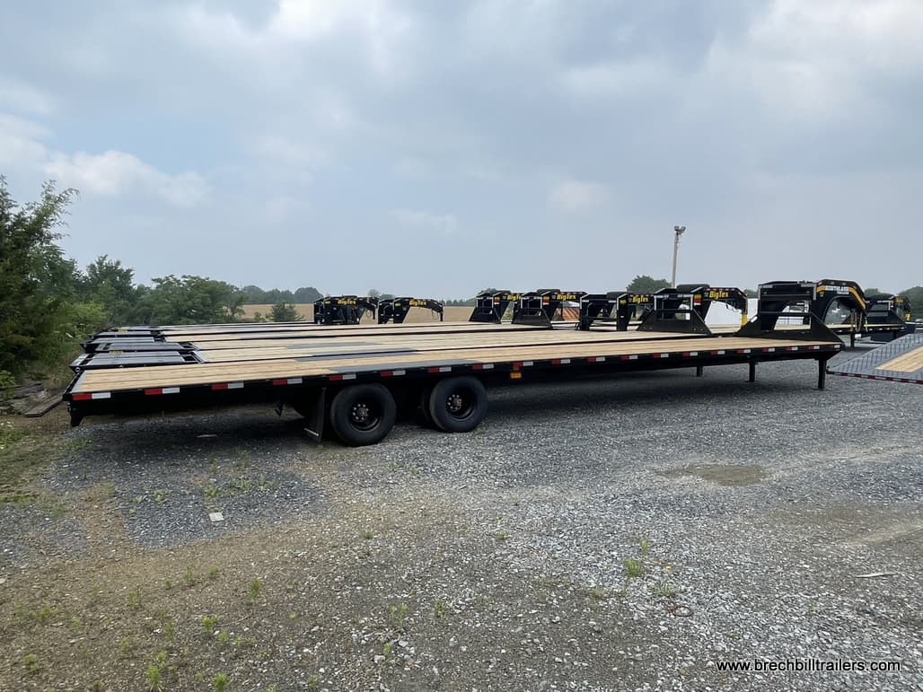 9×40 Equipment Flatbed Trailer photo 2