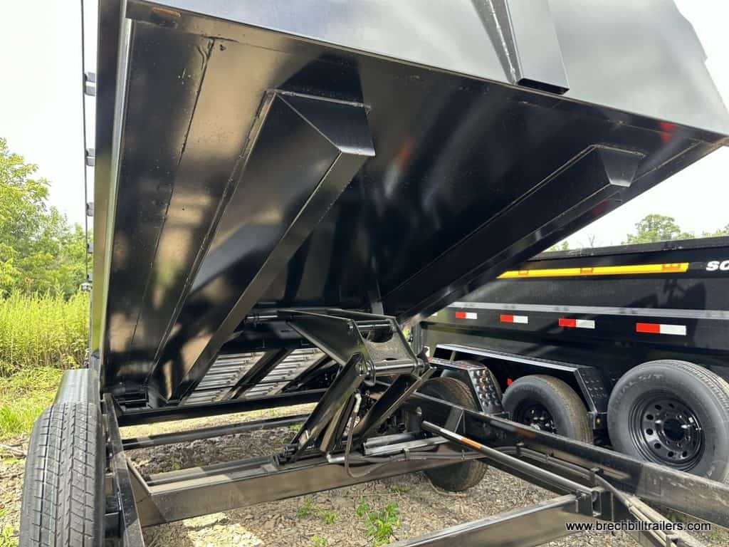 Cylinder under a 7x14 Southland 15K Tandem Axle High Side Dump Trailer