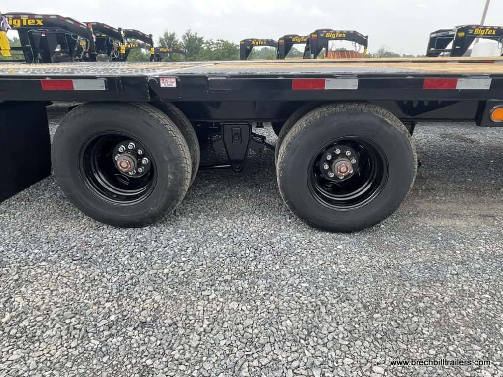 Wheels on the Southland 30K Tandem Dual Gooseneck Trailer