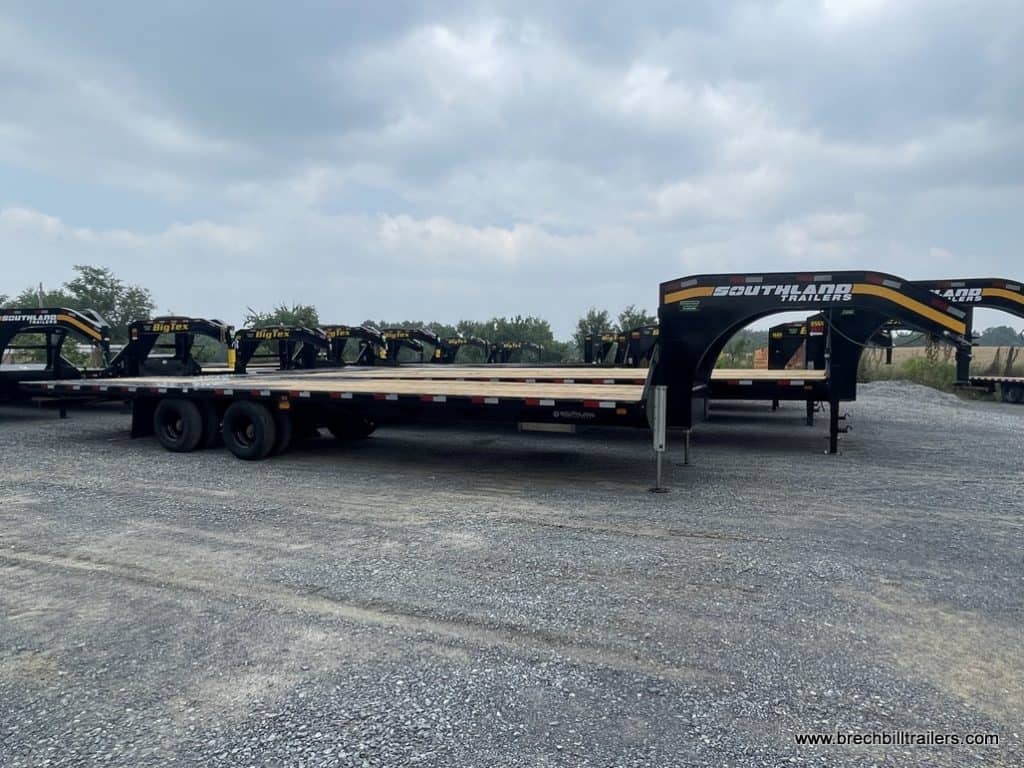 A 32ft Southland 30K Tandem Dual Gooseneck Trailer