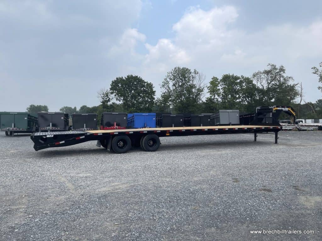 Side of a Southland 29K Tandem Dual Gooseneck Trailer