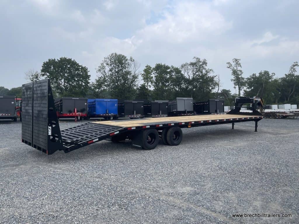 Southland 29K Tandem Dual Gooseneck Trailer parked in the lot.
