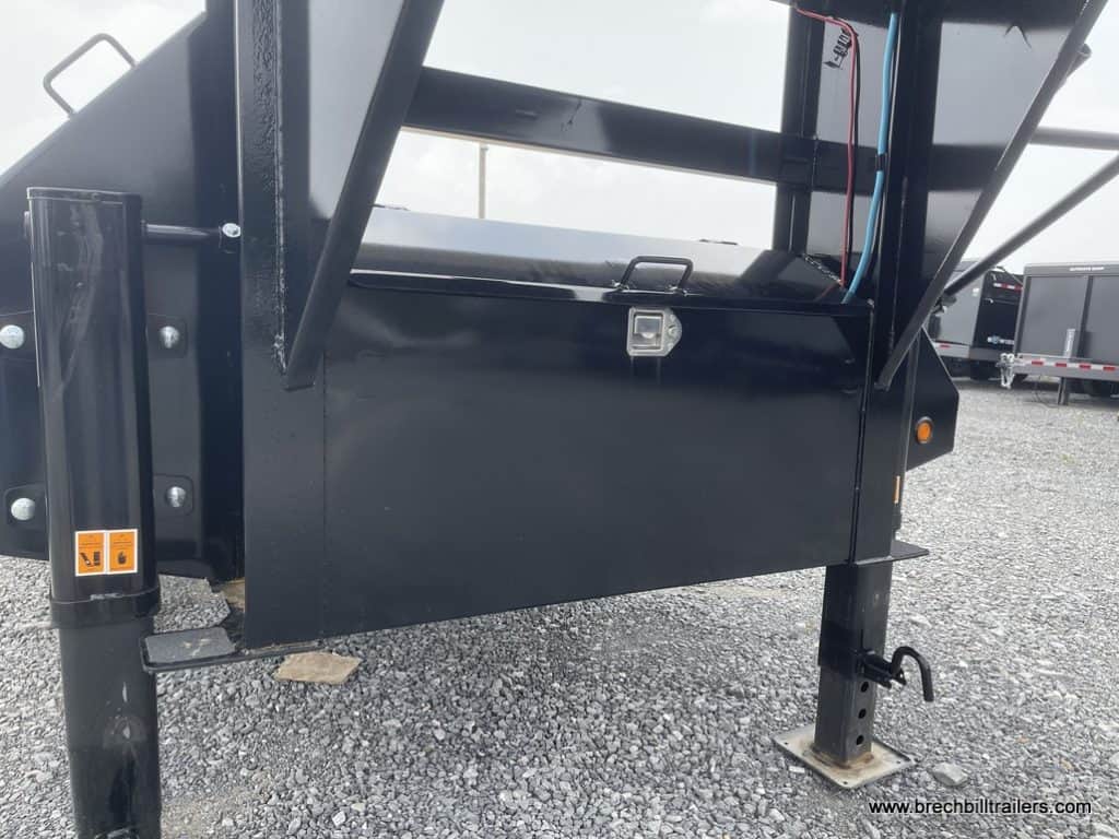 Front of the gooseneck area on the trailer.
