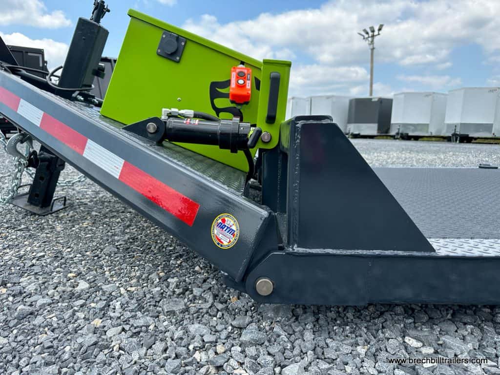 FlatTrak Trailer Close up the Knuckled A-Frame in the lowered position Flat Track