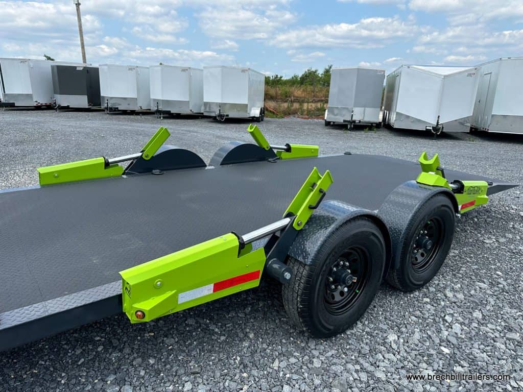 Detailed view of the trailer's hydraulics, enabling effortless operation and precise control.