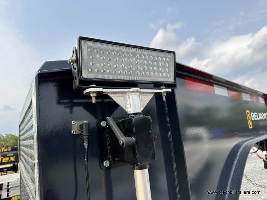 Light installed on the gooseneck.