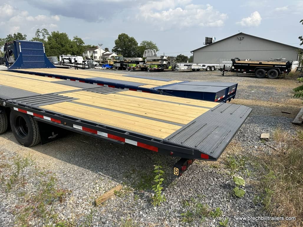 26K Dovetail Trailer photo 4