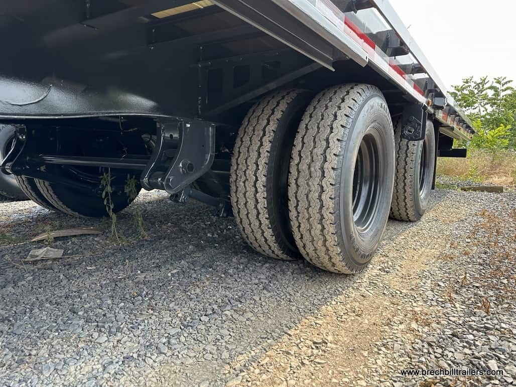 26K Dovetail Trailer photo 8
