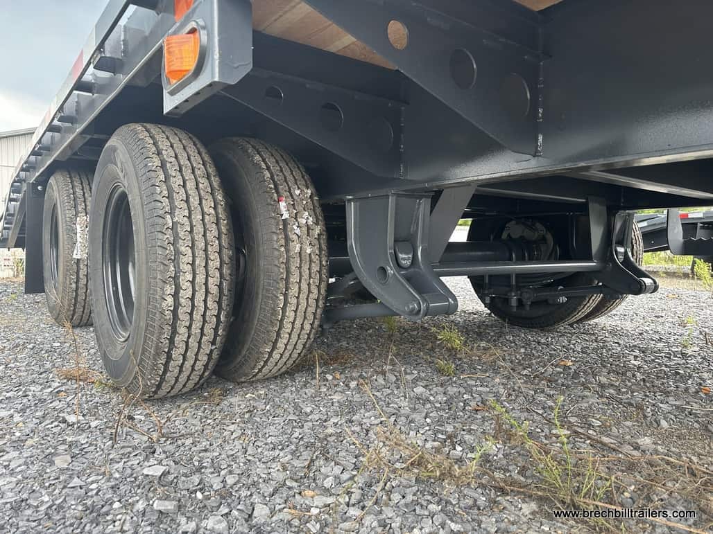 9×40 Equipment Flatbed Trailer photo 8