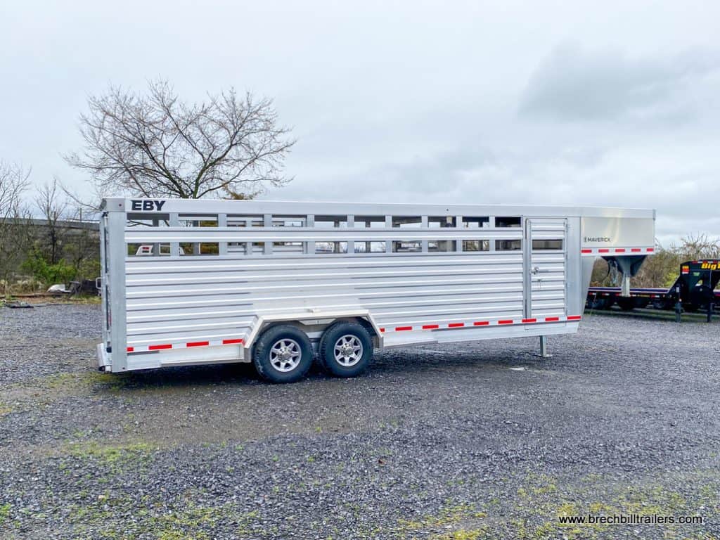 Side of EBY Gooseneck Livestock Trailer 7x24 Maverick