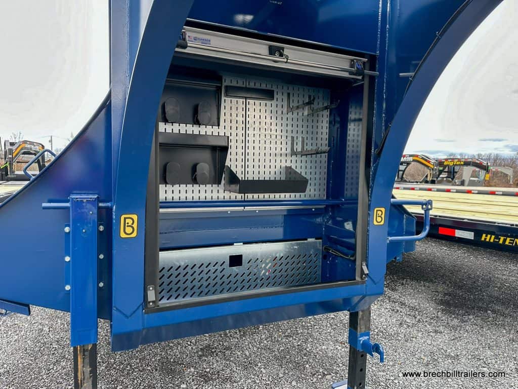 Close up on the blue Belmont HD 26K Deckover Gooseneck Trailer