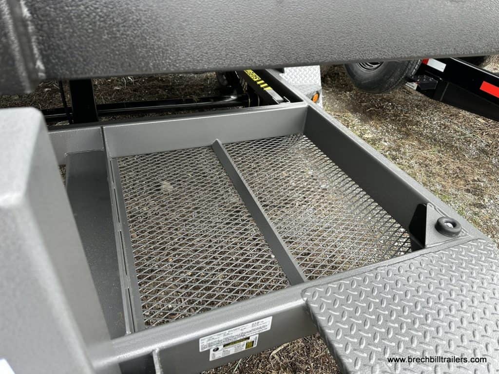 Closeup of the gray frame.