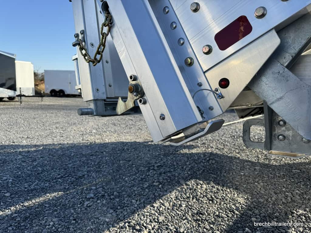 Closeup on the EBY Heavy Duty Aluminum Dump Trailer