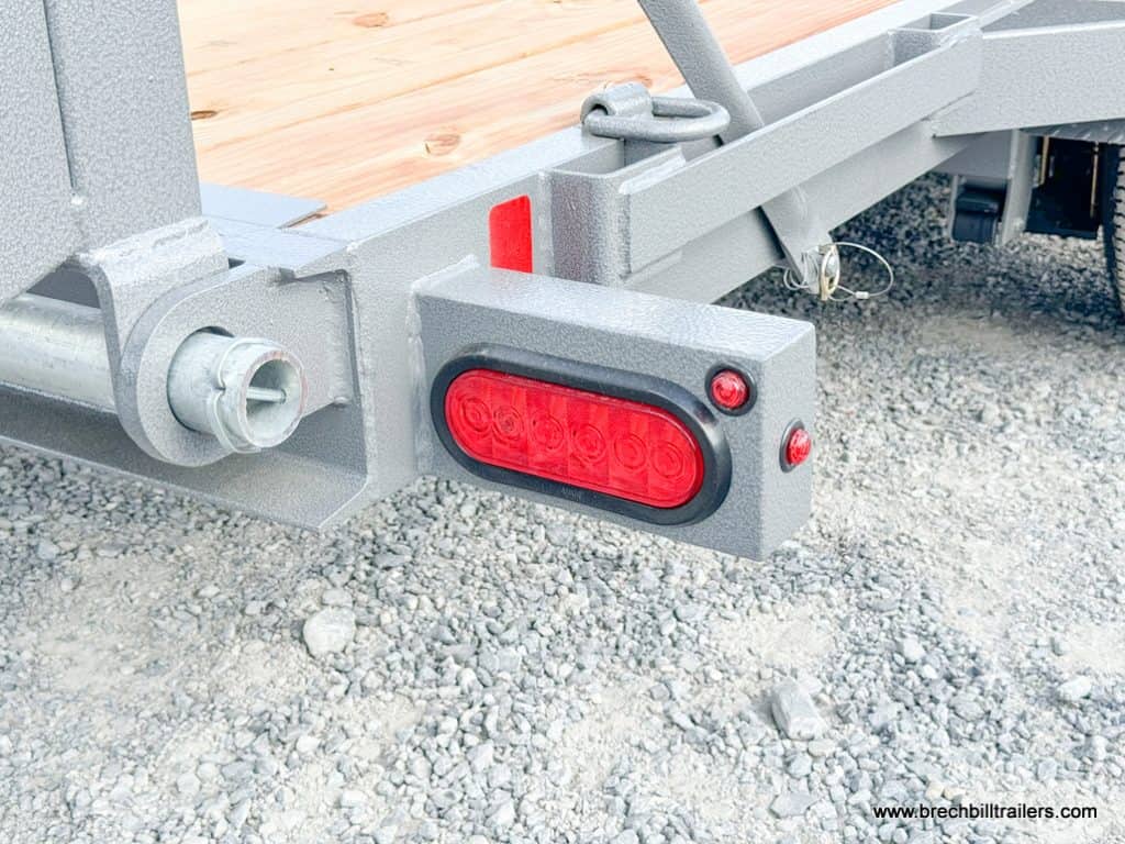 Brake light on the trailer.