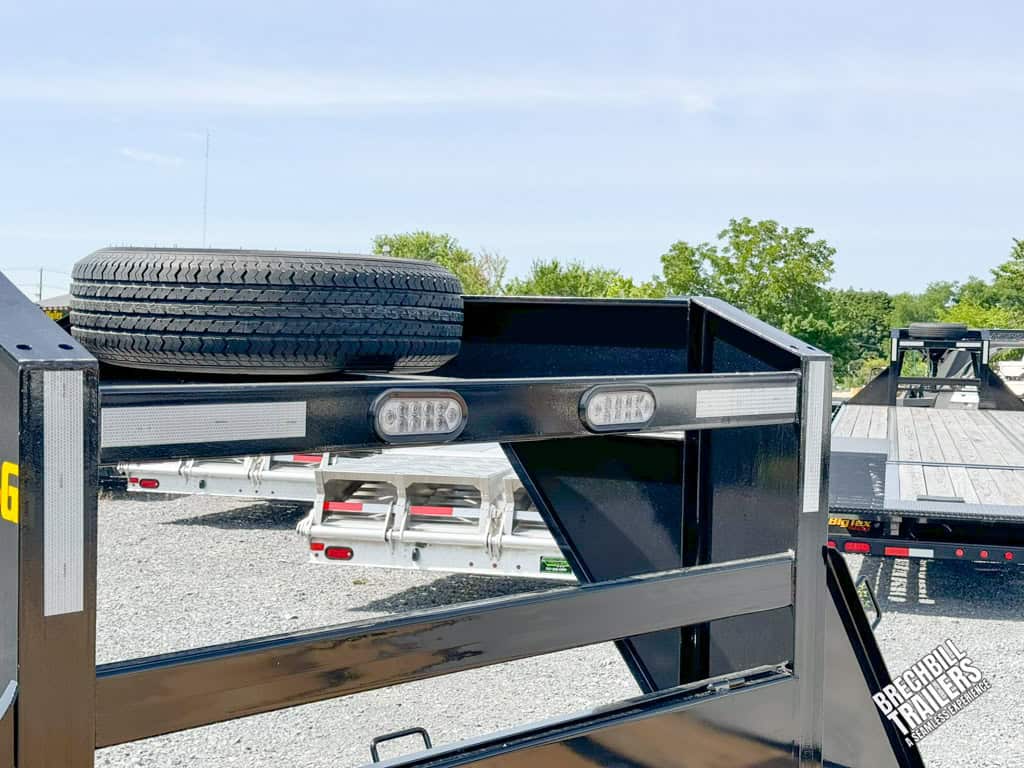 The wheel mounted on the gooseneck.