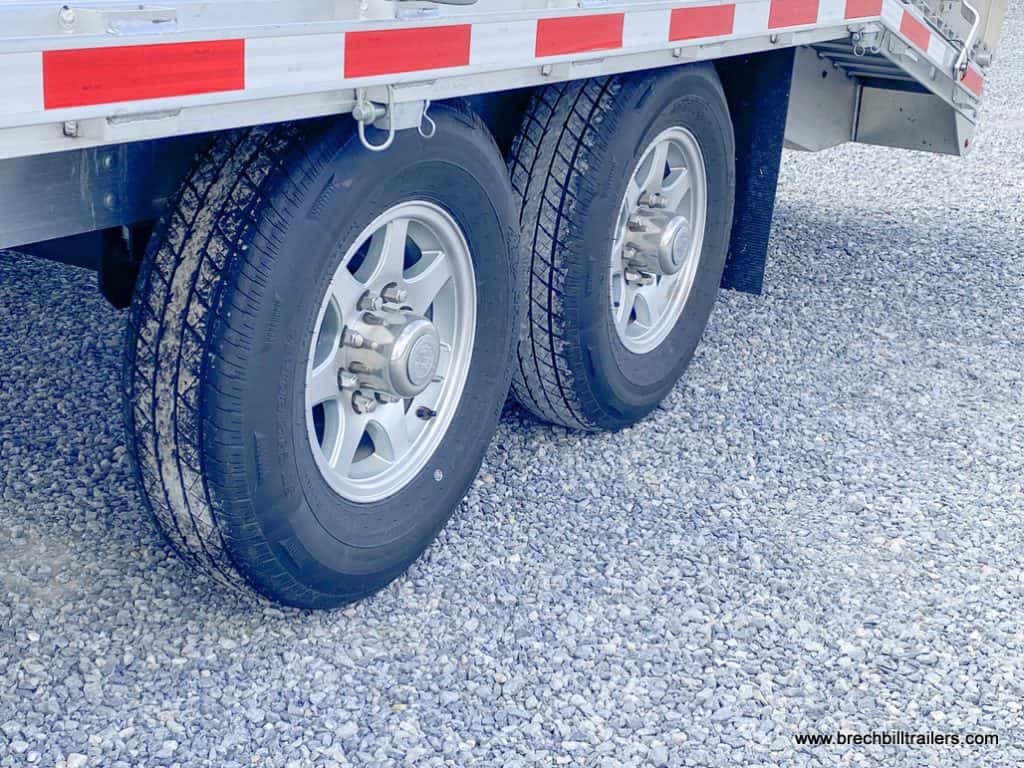 Wheels on the EBY deck over trailer.