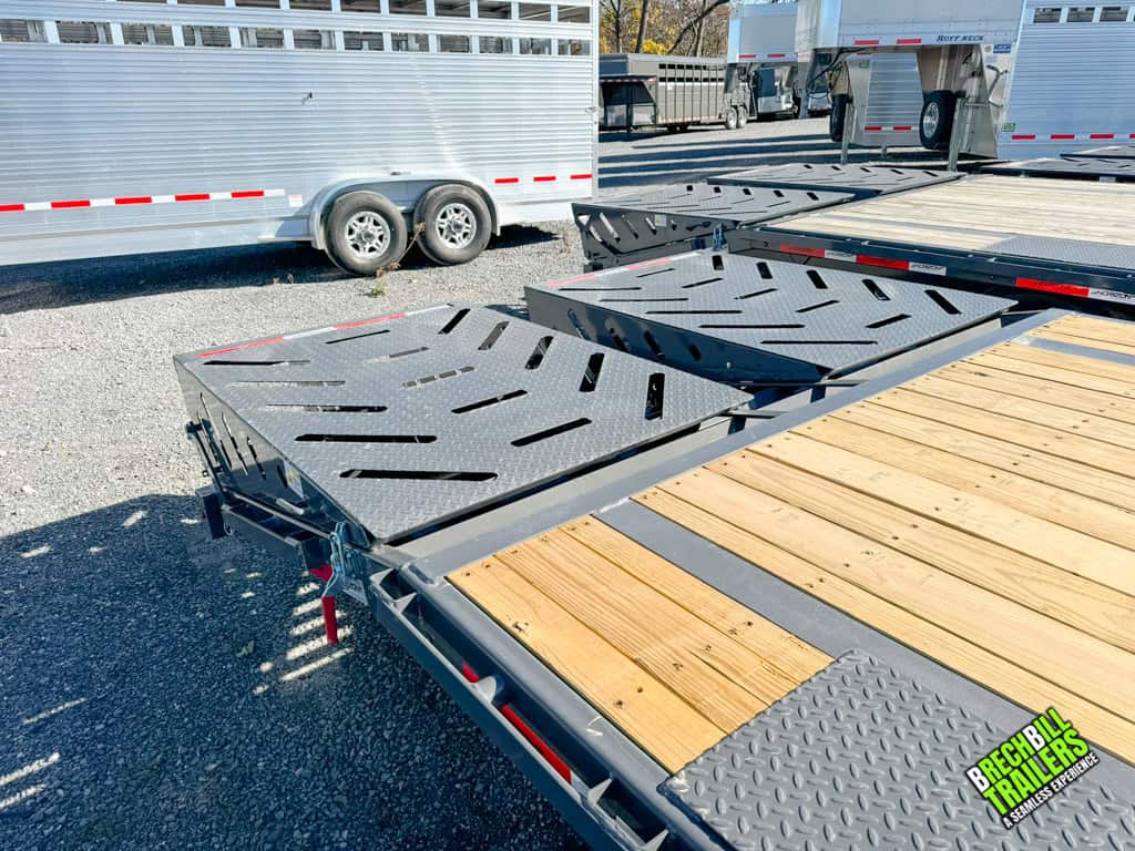 Mega Ramps on the Horizon 30ft flatdeck gooseneck trailer