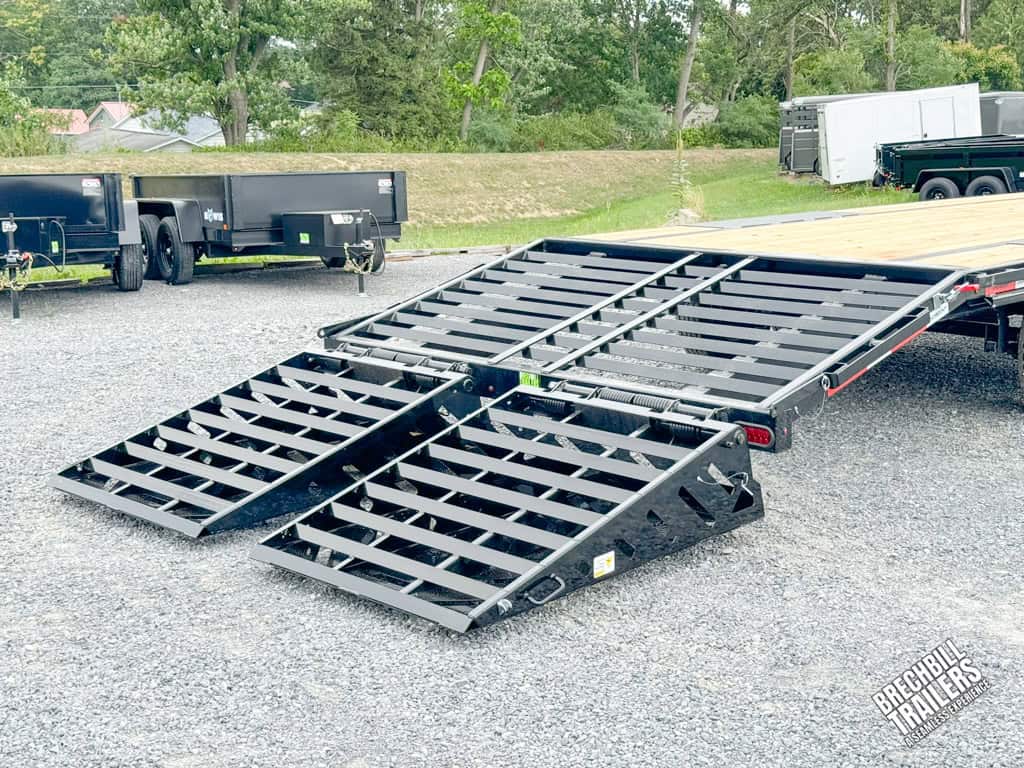 Ramps down on a Horizon 40ft Deck Over Gooseneck Trailer