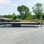 Side view of the trailer.
